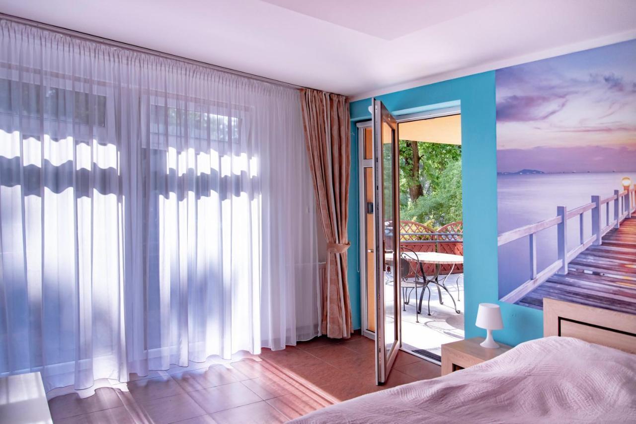 Apartamenty Kornel ポビエロボ エクステリア 写真