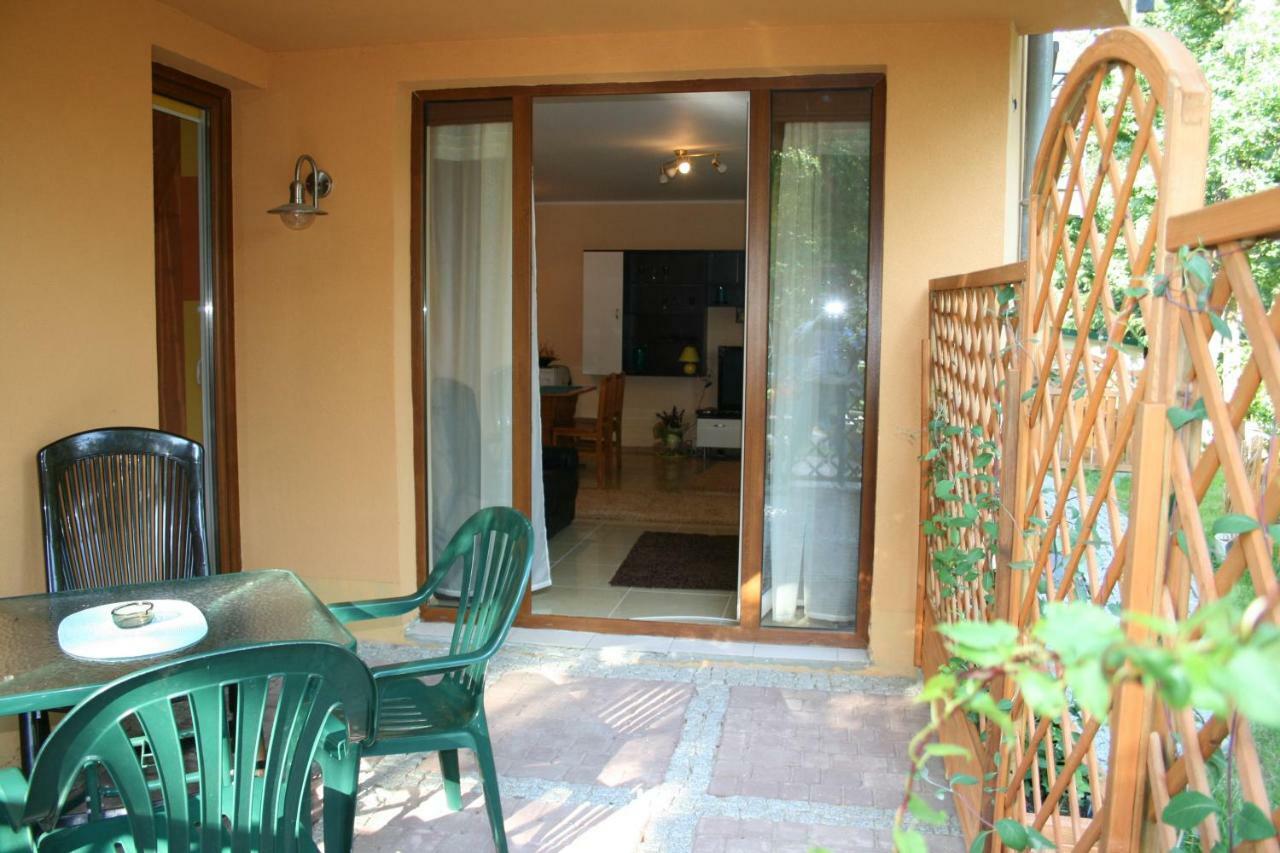 Apartamenty Kornel ポビエロボ エクステリア 写真