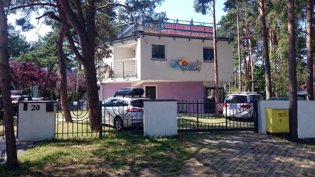Apartamenty Kornel ポビエロボ エクステリア 写真
